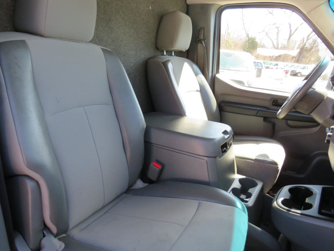 Used 2017 Nissan NV 3500 SV RWD image 28
