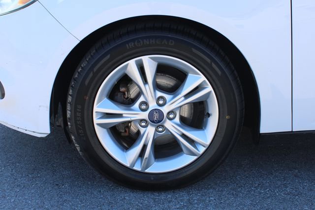 Used 2014 Ford Focus SE image 32
