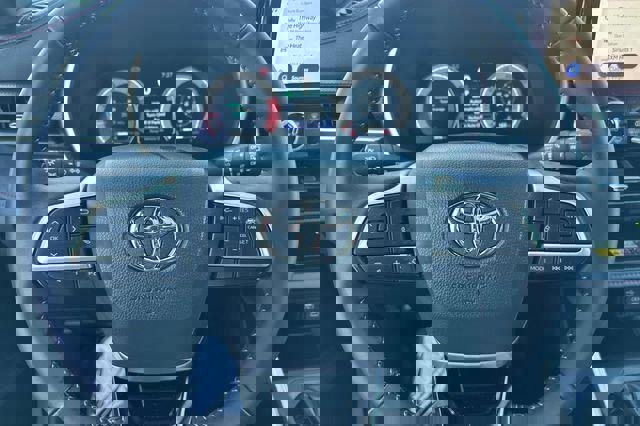 Used 2025 Toyota Highlander XSE image 31