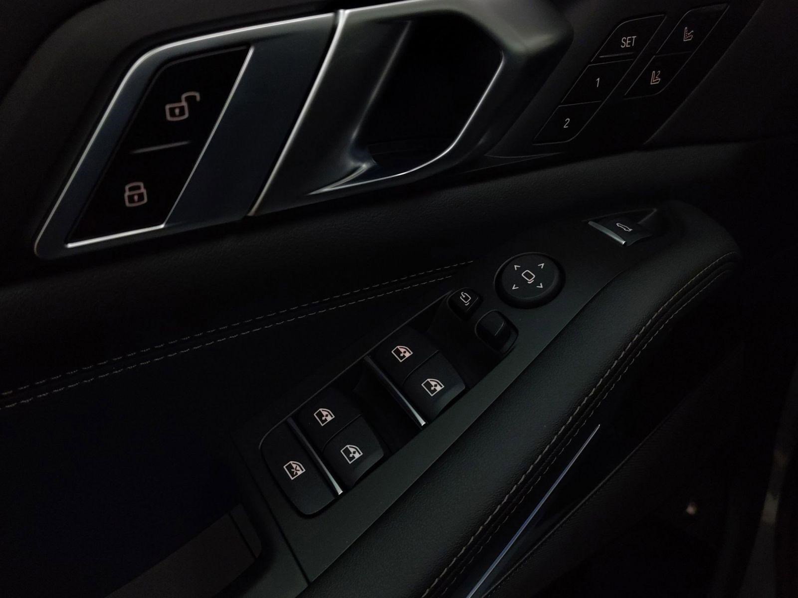 New 2026 BMW X5 xDrive50e image 12