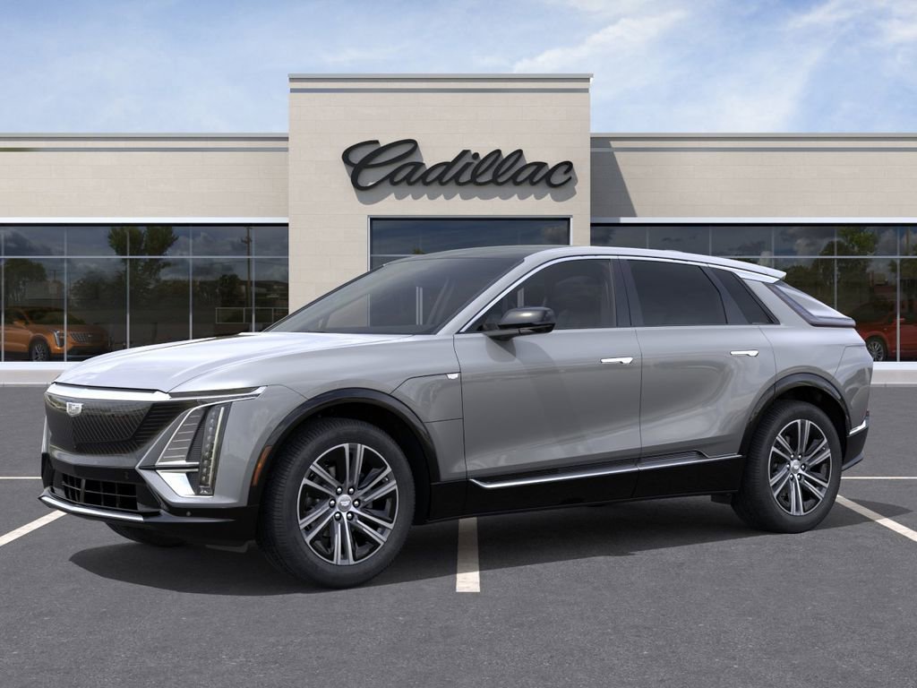 New 2026 Cadillac Lyriq Luxury RWD image 2