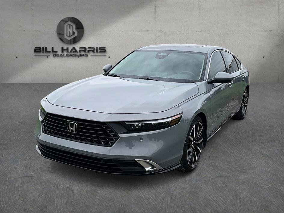 Used 2025 Honda Accord Touring image 14