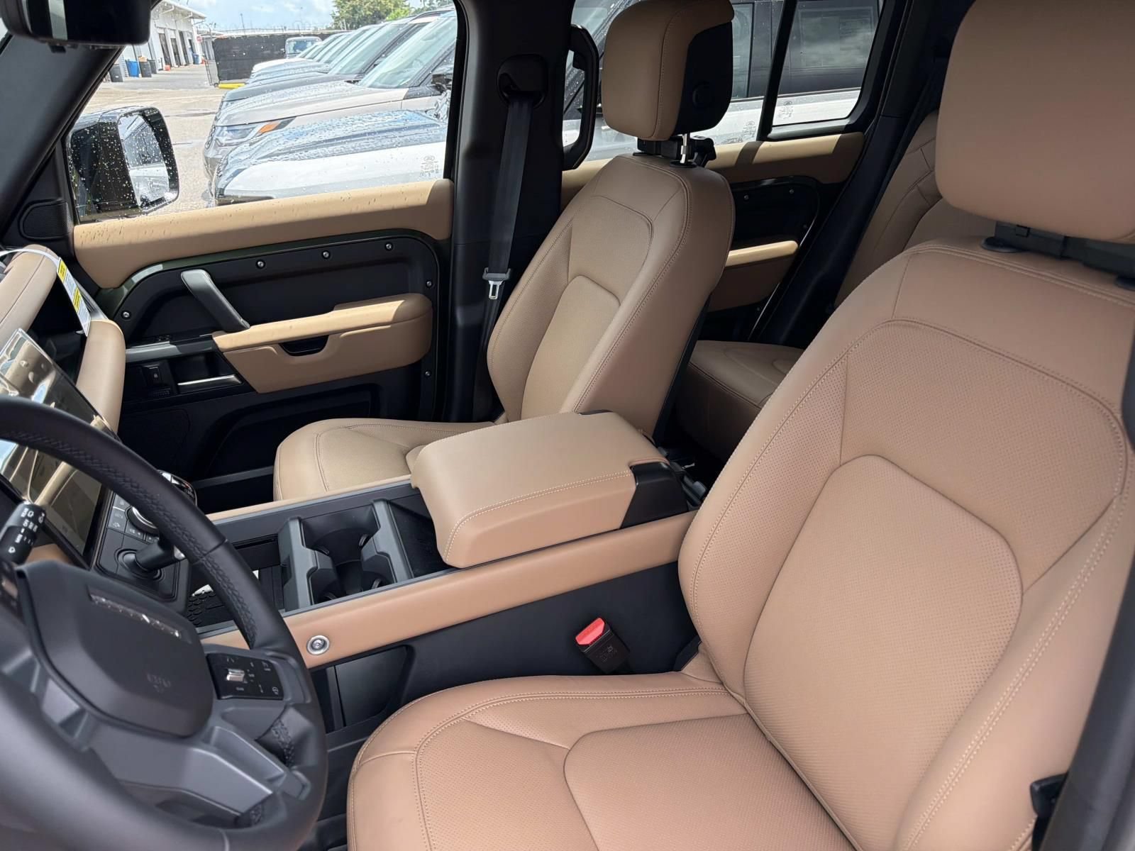 New 2026 Land Rover Defender 110 X-Dynamic SE AWD/4WD image 10