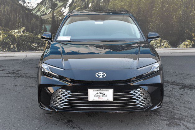 New 2026 Toyota Camry XLE AWD/4WD image 2