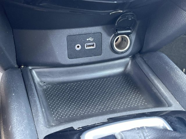 Used 2020 Nissan Rogue SV FWD image 31