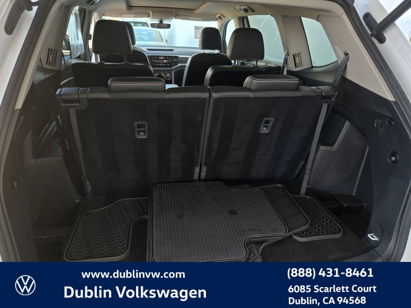 Used 2023 Volkswagen Atlas SE w/ Panoramic Sunroof Package FWD image 23