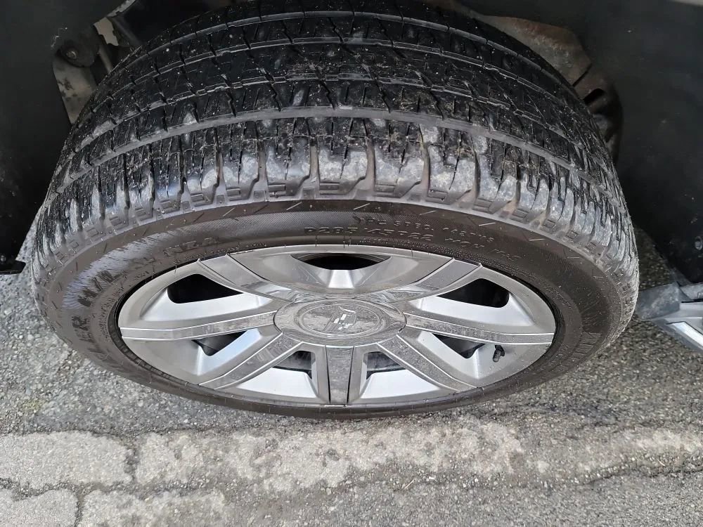Used 2018 Cadillac Escalade Luxury AWD/4WD image 32