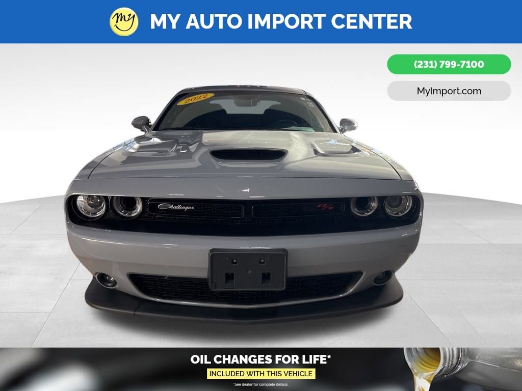 Used 2022 Dodge Challenger R/T Scat Pack w/ Driver Convenience Group image 2