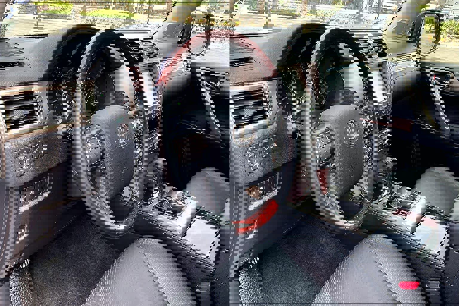 Used 2018 Lexus GX 460 Premium image 16