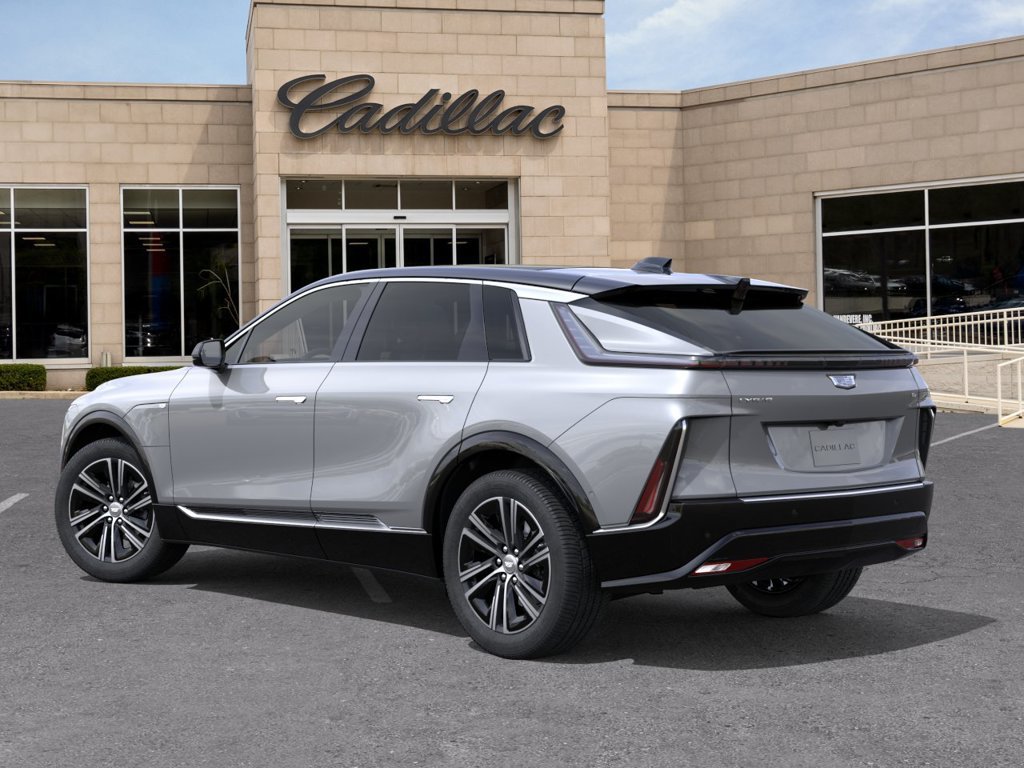 New 2027 Cadillac Lyriq Luxury w/ LPO, Floor Liner Package AWD/4WD image 5