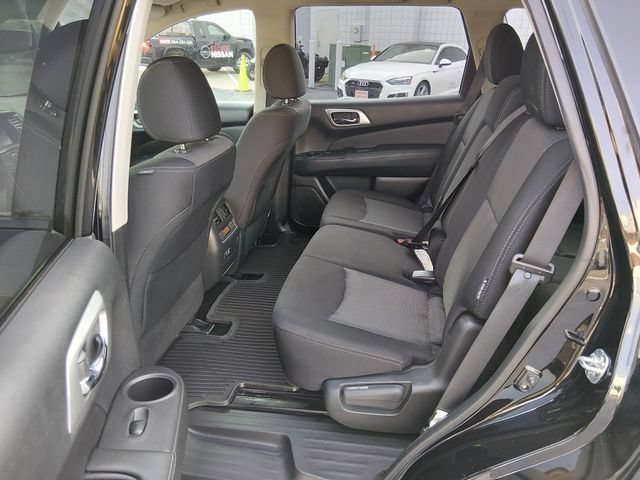 Used 2019 Nissan Pathfinder SV AWD/4WD image 13
