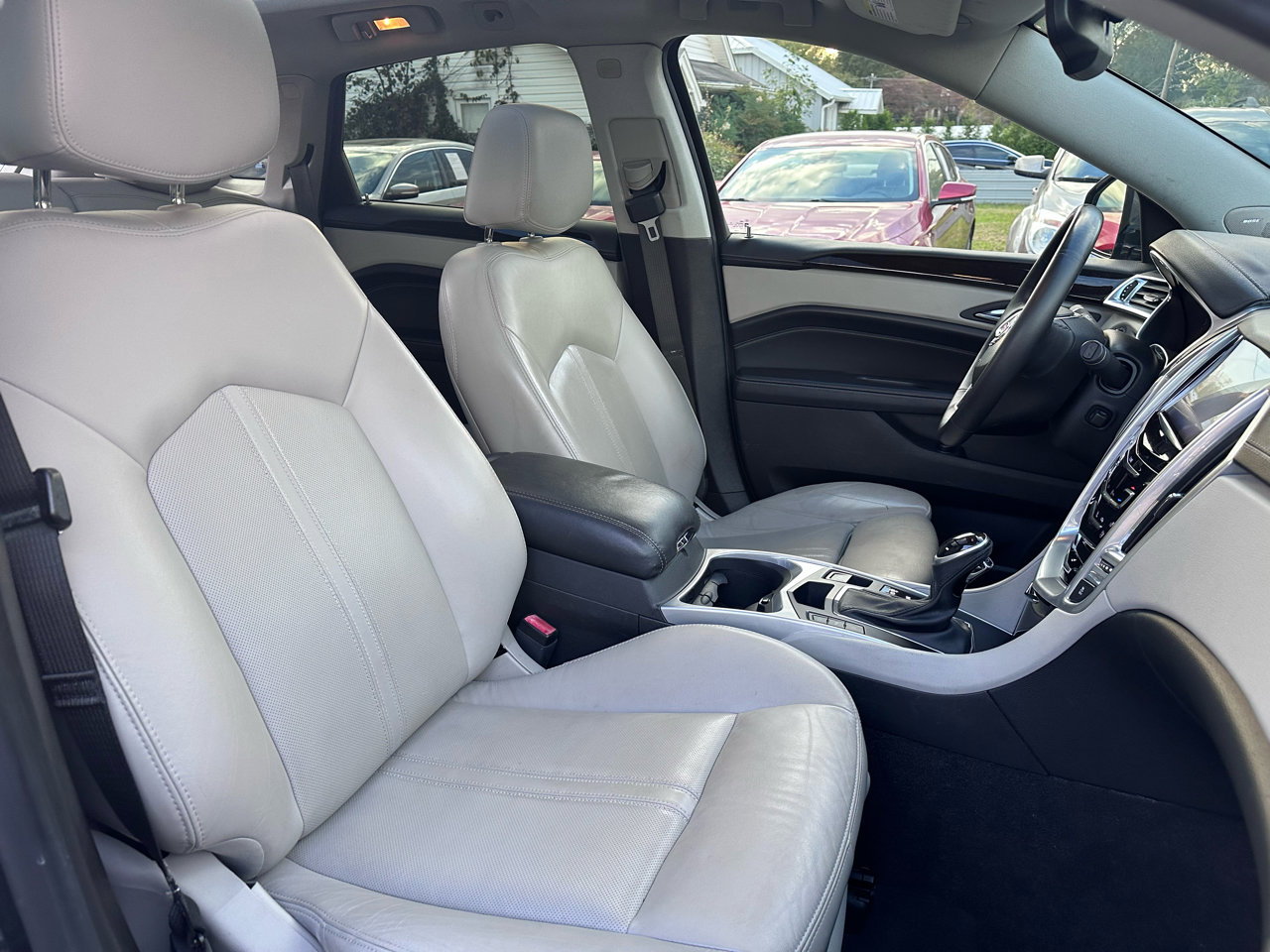 Used 2013 Cadillac SRX Performance w/ Driver Awareness Package image 31