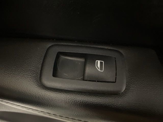 Used 2018 Jeep Grand Cherokee Altitude image 49