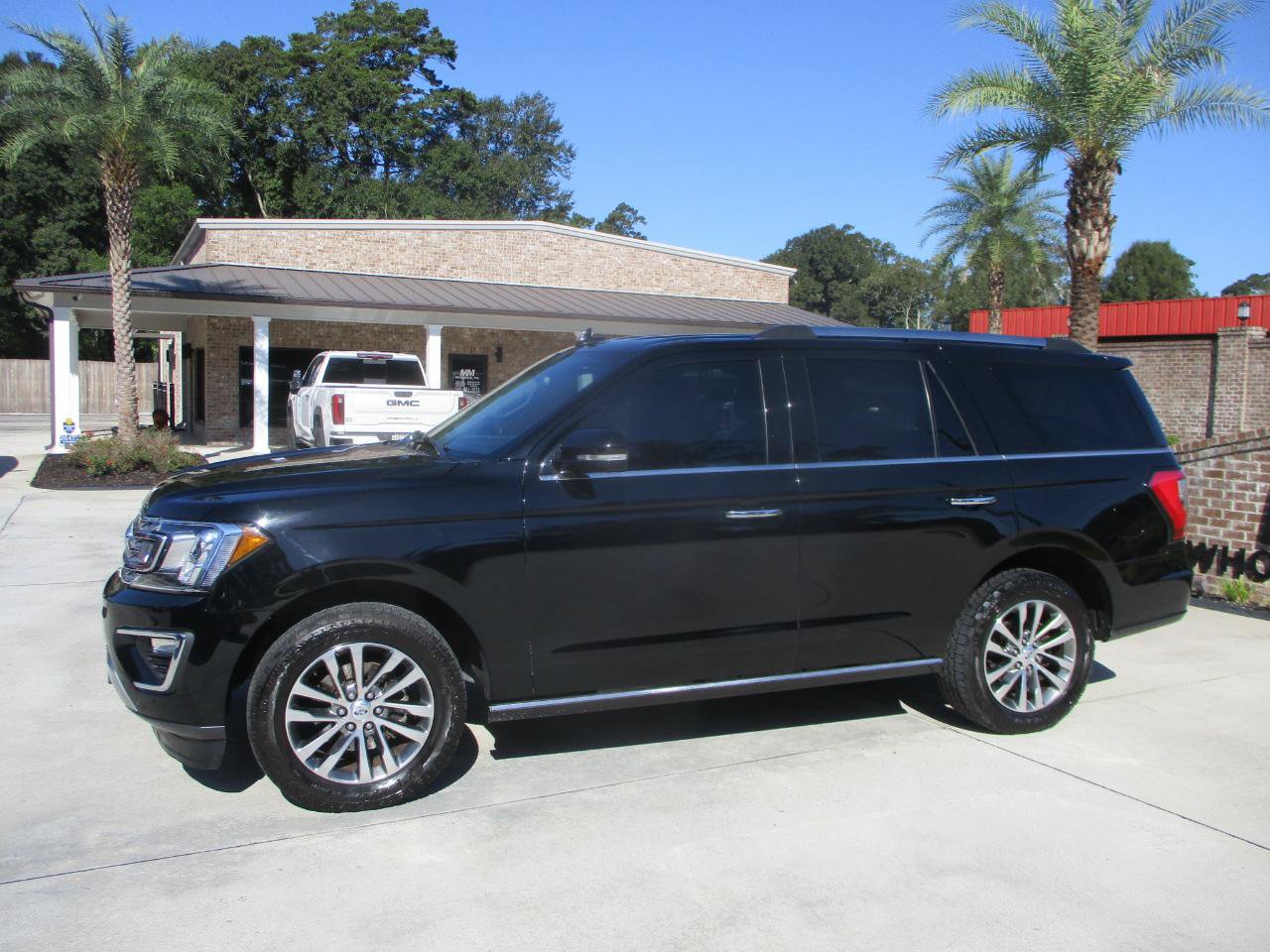 Used 2018 Ford Expedition Limited RWD image 21