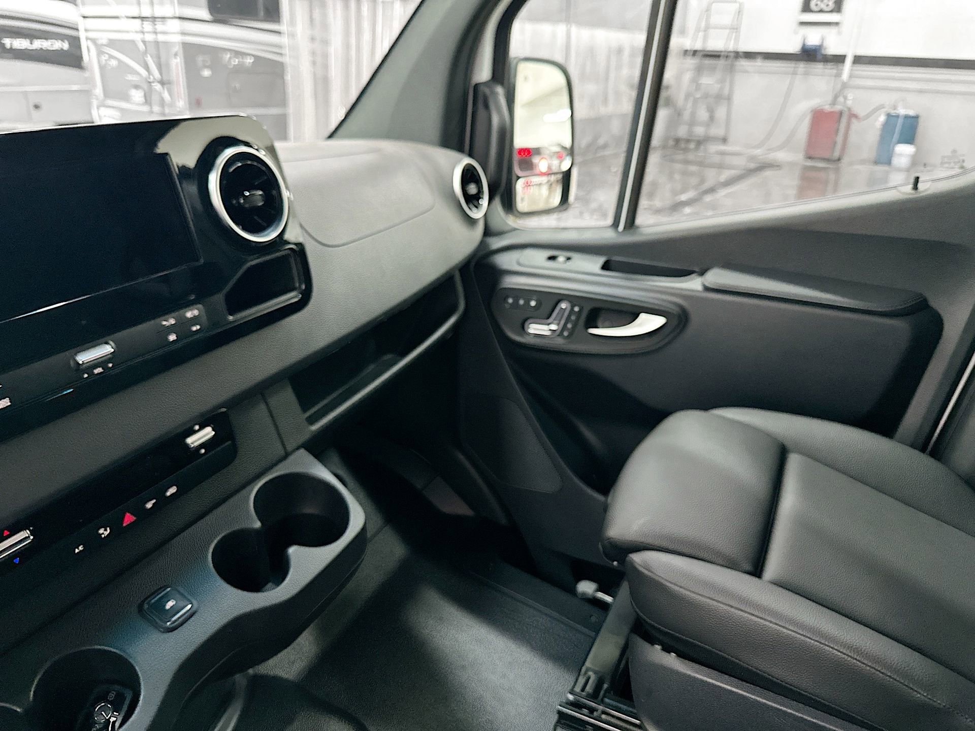 Used 2023 Mercedes-Benz Sprinter 144 Cargo image 24