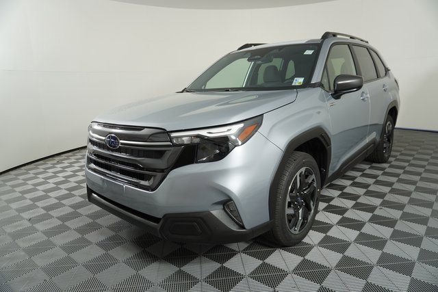 New 2025 Subaru Forester Premium image 3