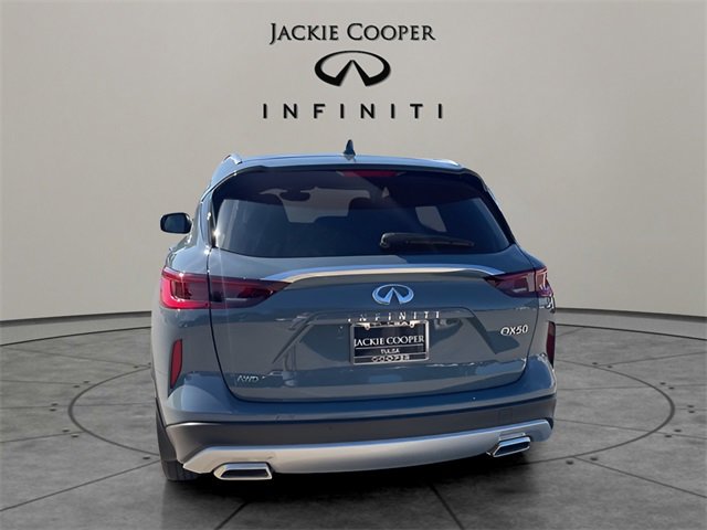 New 2025 INFINITI QX50 Luxe w/ Accent Package image 4