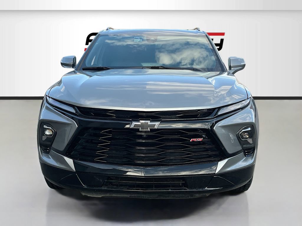 Used 2025 Chevrolet Blazer RS w/ Driver Confidence II Package AWD/4WD image 2
