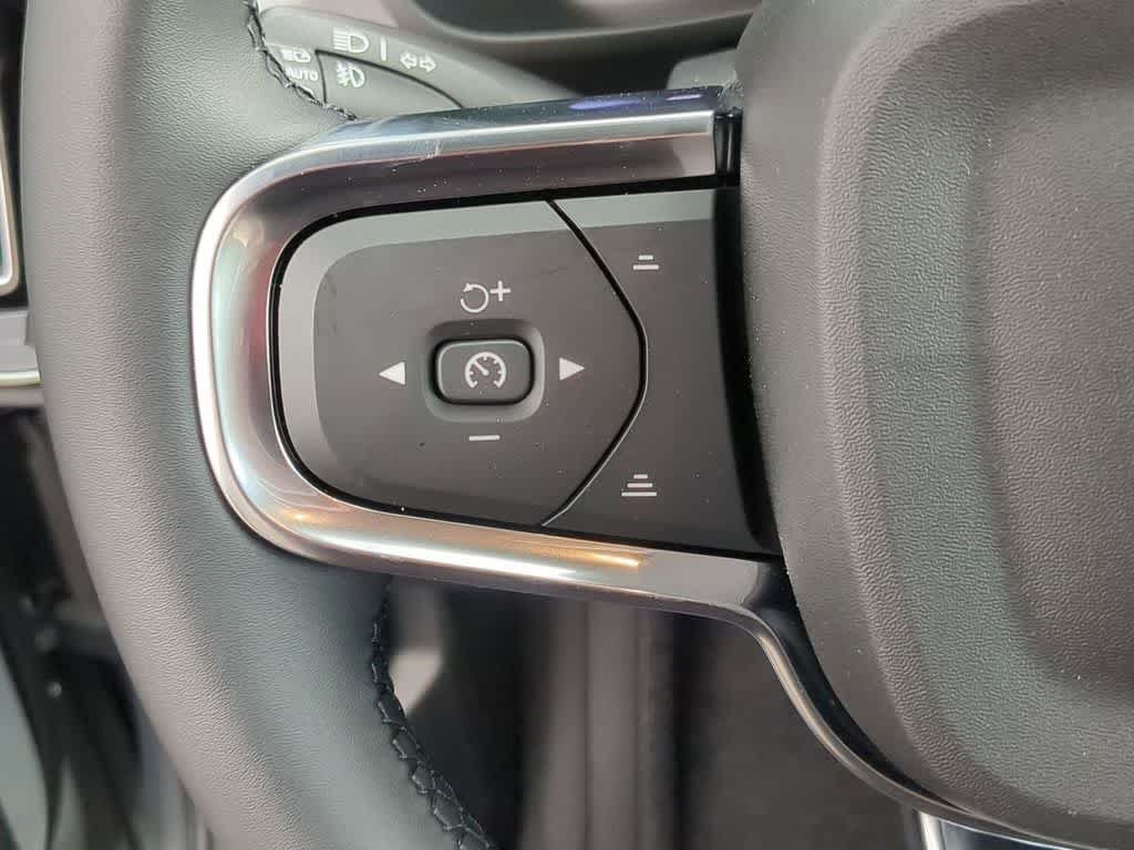New 2026 Volvo XC40 B5 Ultra w/ Protection Package Premier AWD/4WD image 22