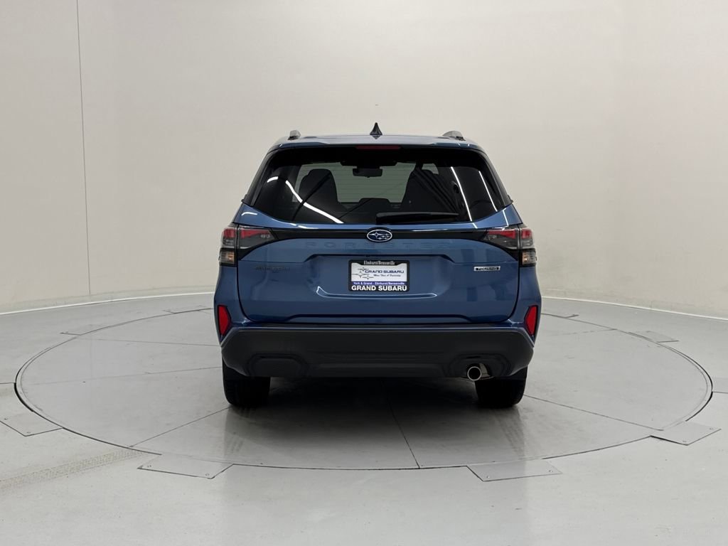 Used 2025 Subaru Forester Touring w/ Popular Package - Touring image 4