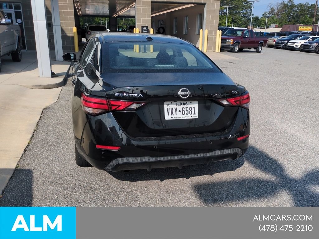 Used 2024 Nissan Sentra SV FWD image 9