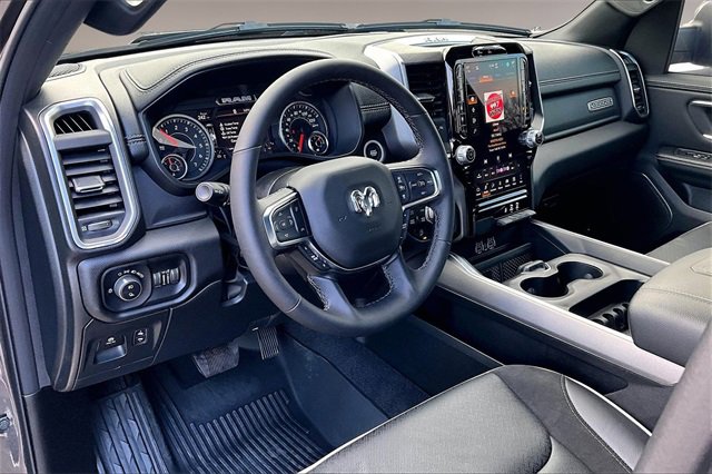 Used 2025 RAM 1500 Laramie image 17