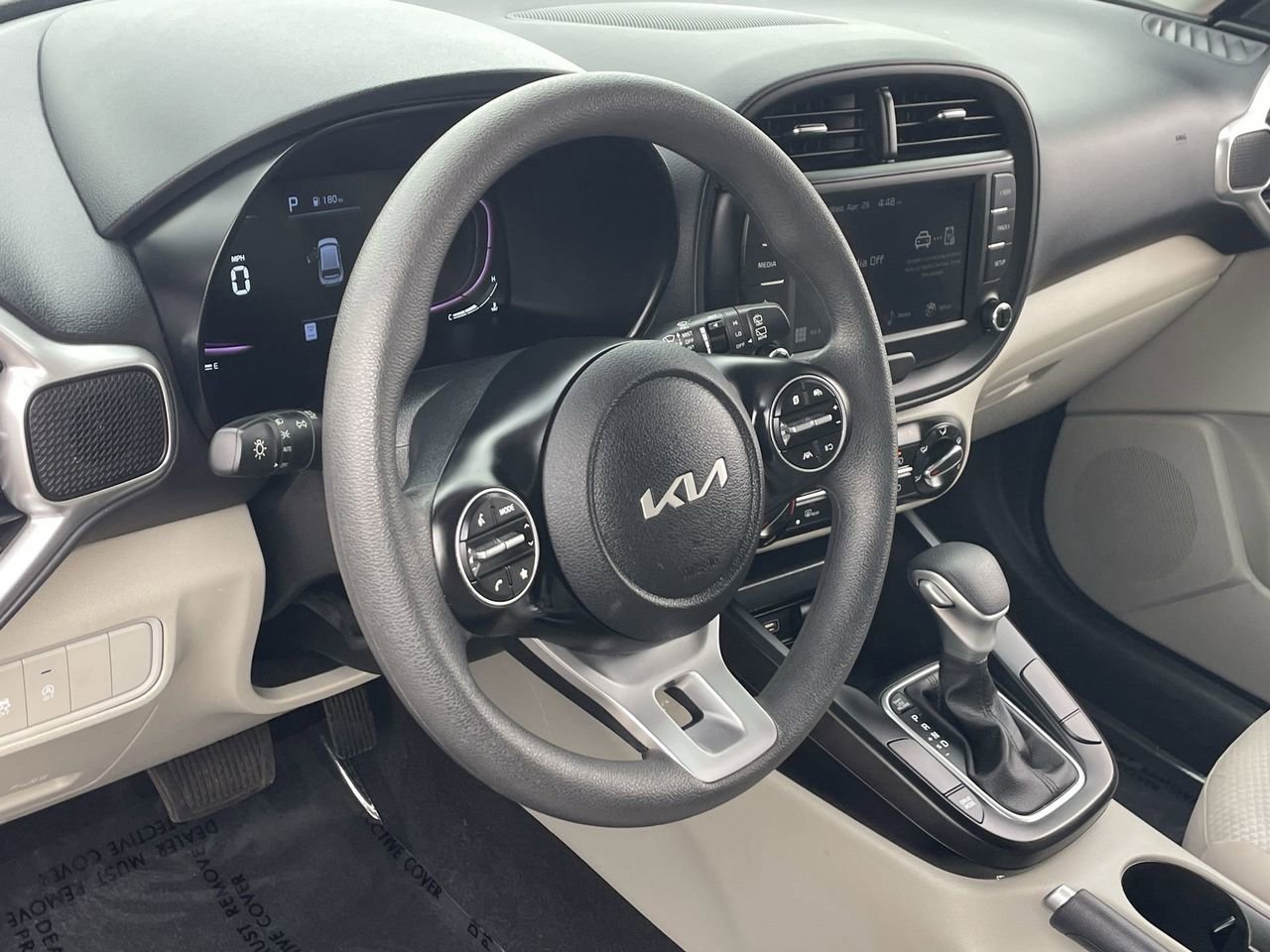 Certified 2024 Kia Soul LX w/ Option Group 015 FWD image 17