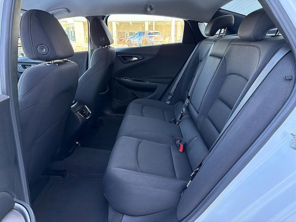 Used 2023 Chevrolet Malibu LT image 12
