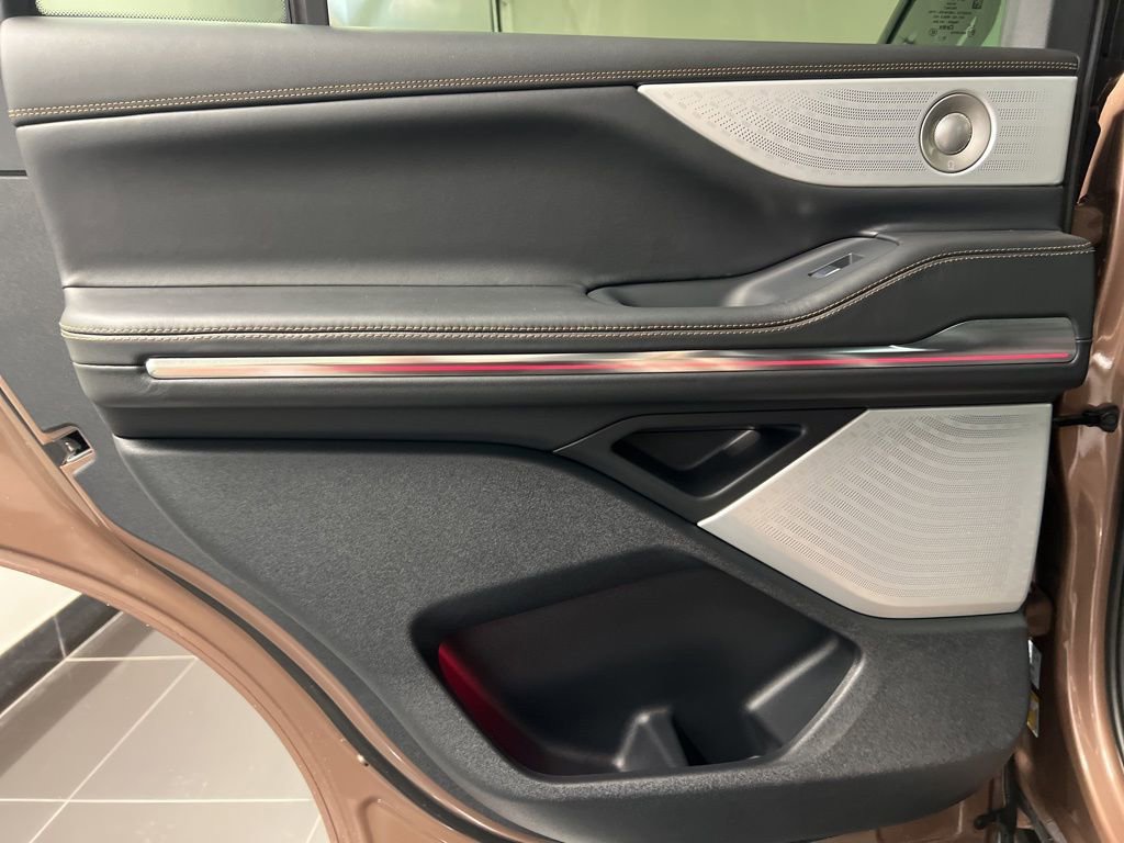 New 2026 Lincoln Navigator Black Label image 42