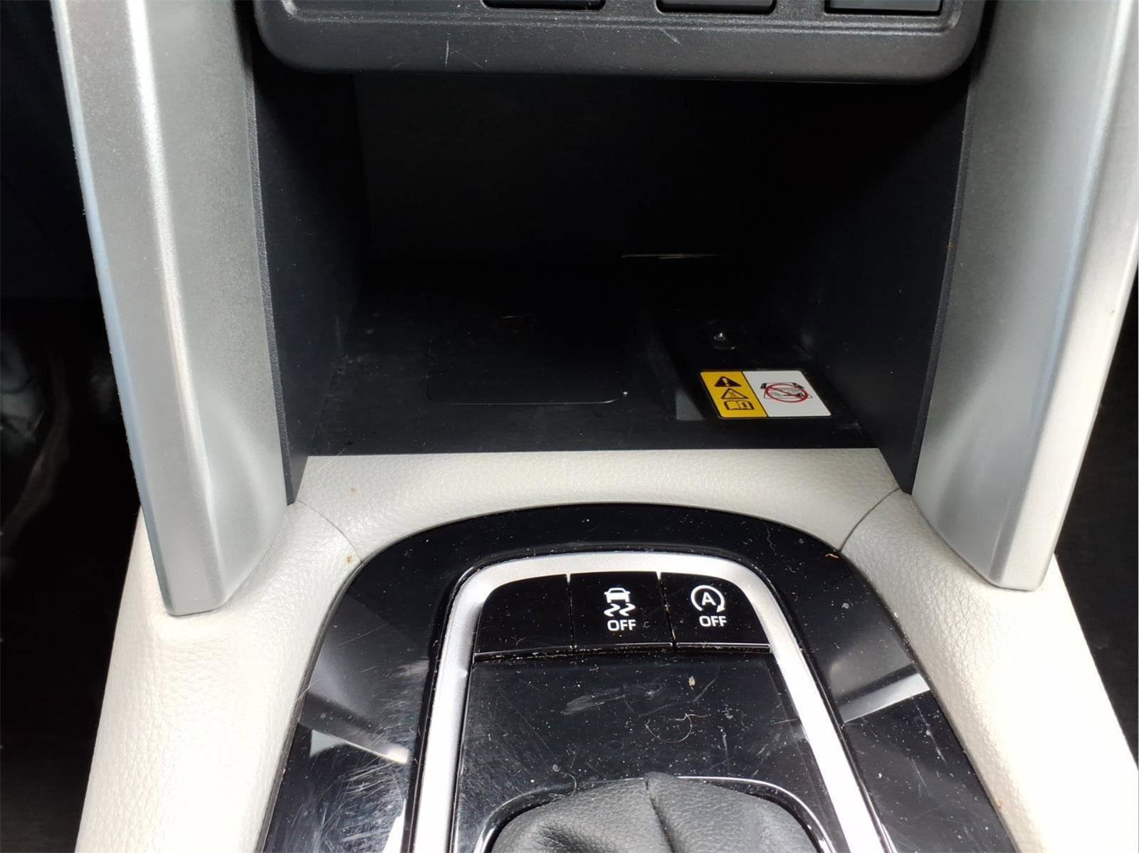 Used 2022 Toyota Corolla Cross LE image 24