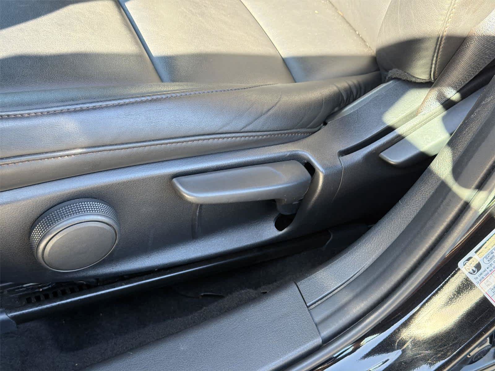 Used 2024 MAZDA MAZDA3 s FWD image 24