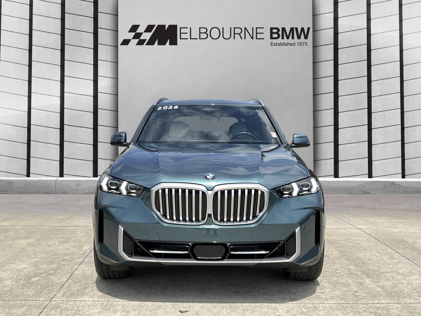 Used 2026 BMW X5 xDrive40i w/ Premium Package AWD/4WD image 2