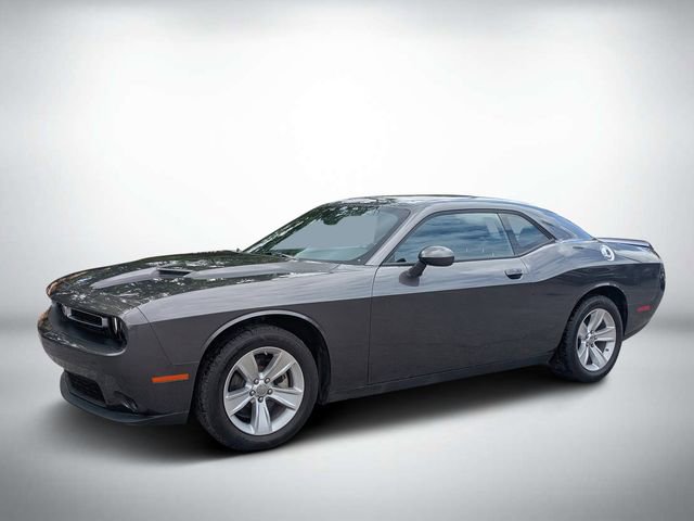 Used 2023 Dodge Challenger SXT RWD image 7