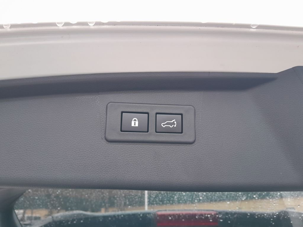 Used 2022 Subaru Outback Limited image 35