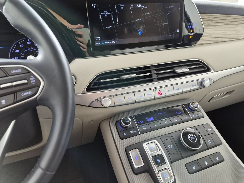 Used 2022 Hyundai Palisade SEL w/ Premium Package FWD image 18
