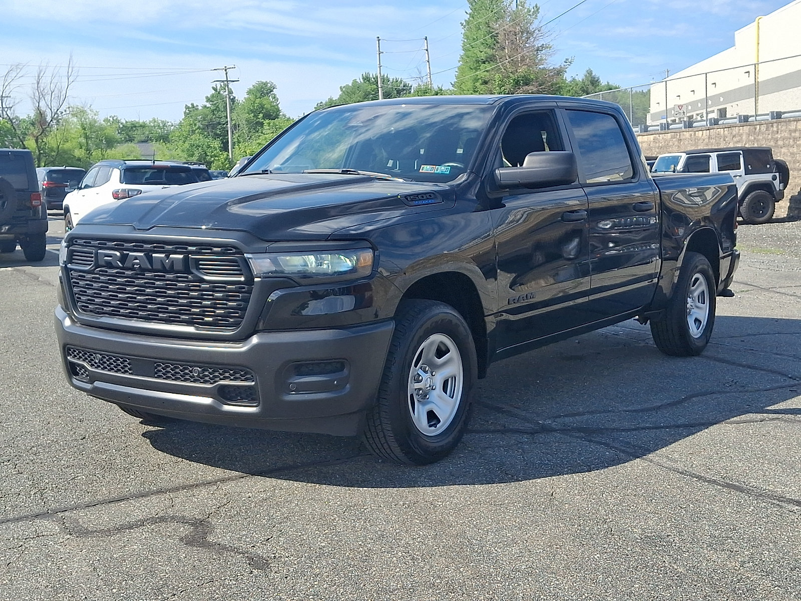 Used 2025 RAM 1500 Tradesman AWD/4WD image 3