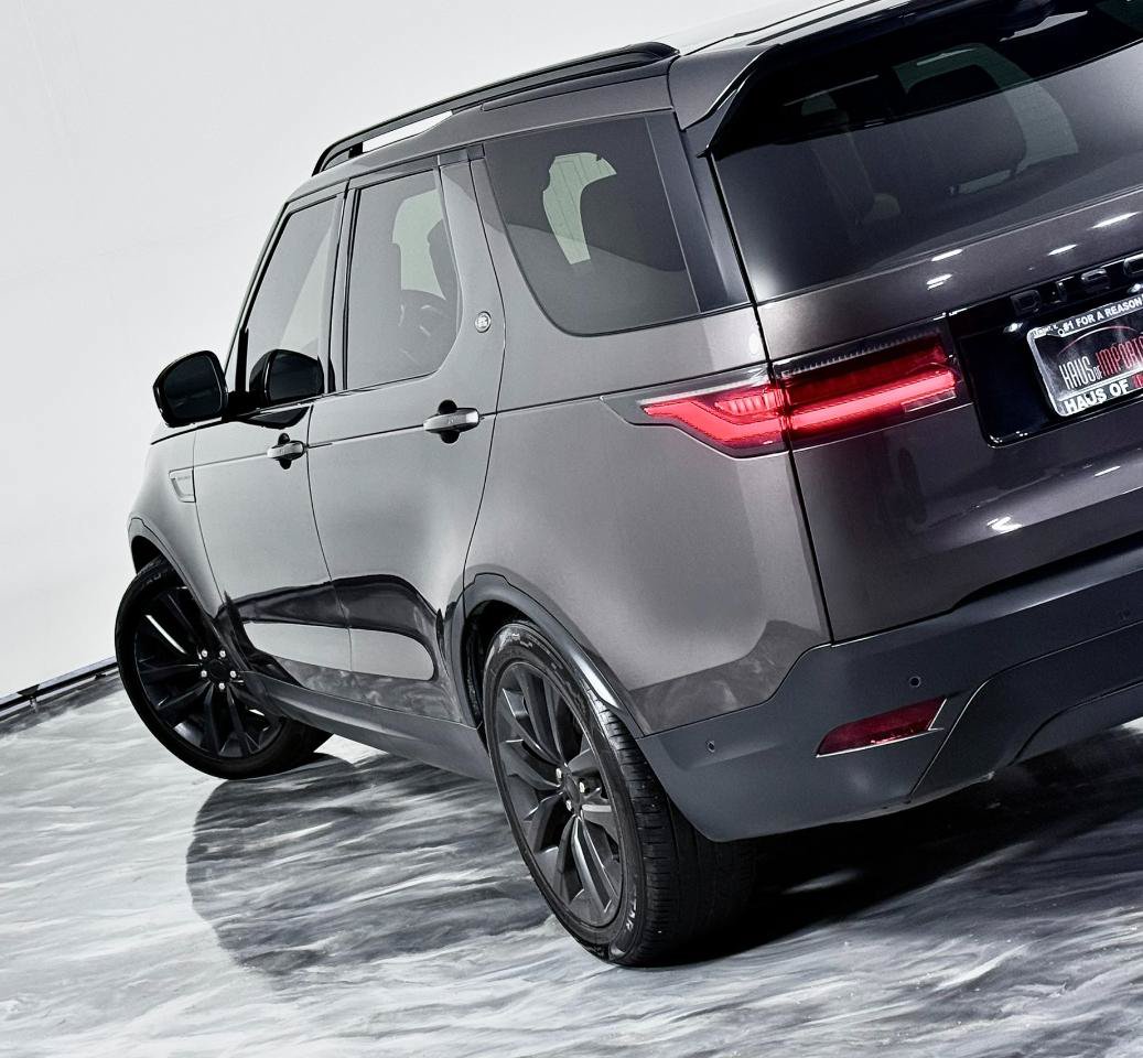 Used 2022 Land Rover Discovery S AWD/4WD image 13