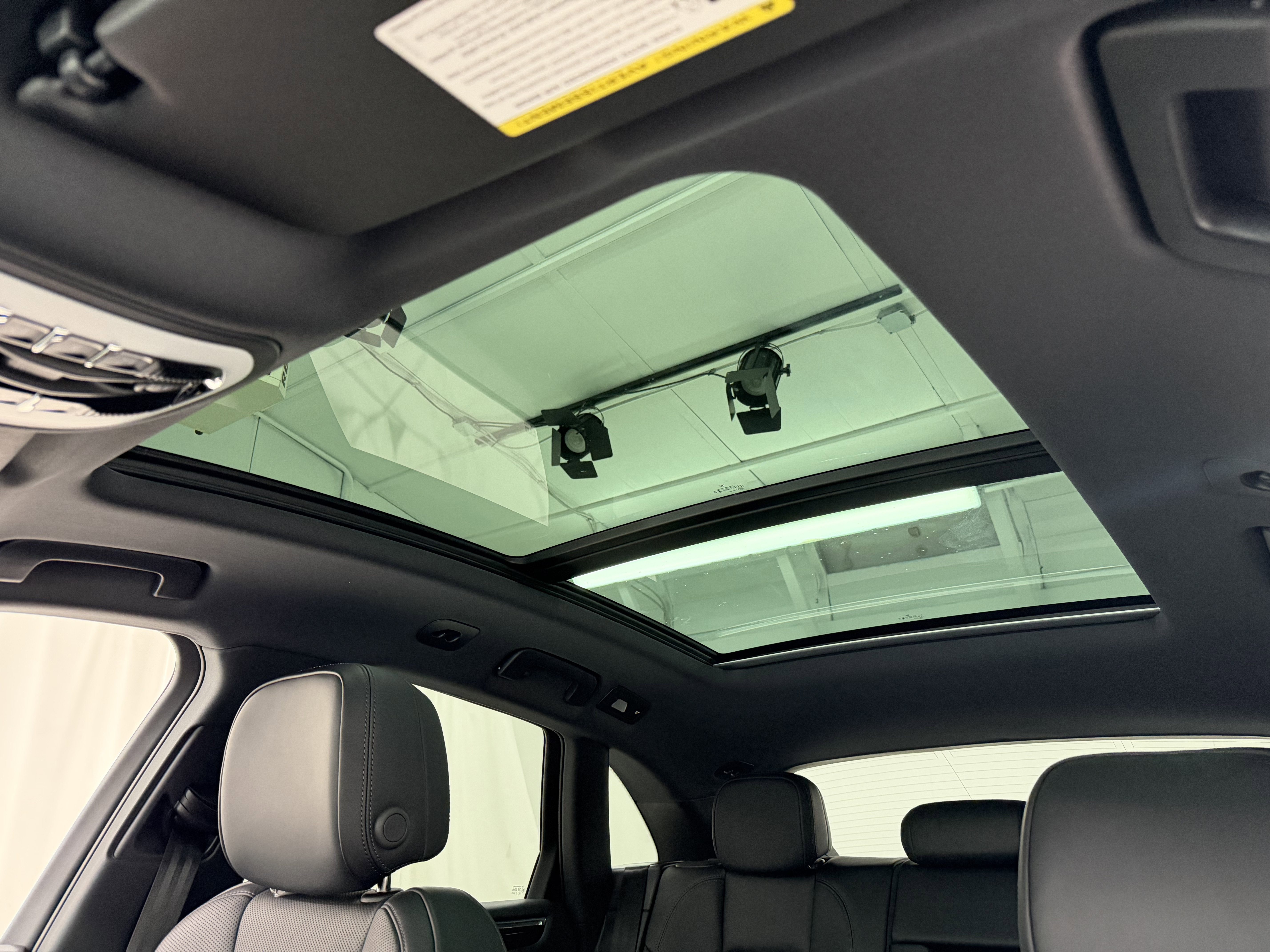 New 2026 Porsche Macan image 33