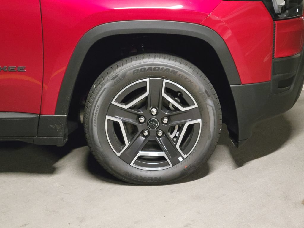 New 2026 Jeep Cherokee Laredo AWD/4WD image 22