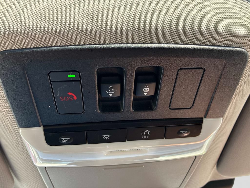 Certified 2023 Nissan Pathfinder Platinum AWD/4WD image 39