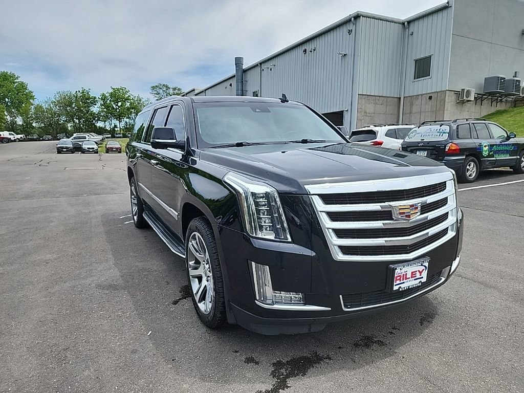 Used 2016 Cadillac Escalade ESV Luxury AWD/4WD image 11