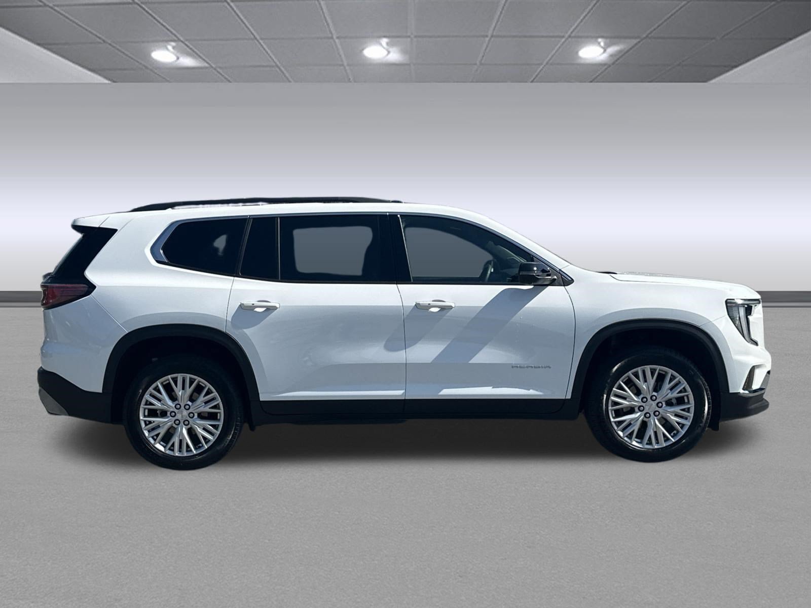 Used 2026 GMC Acadia Elevation w/ Elevation Premium Package FWD image 2