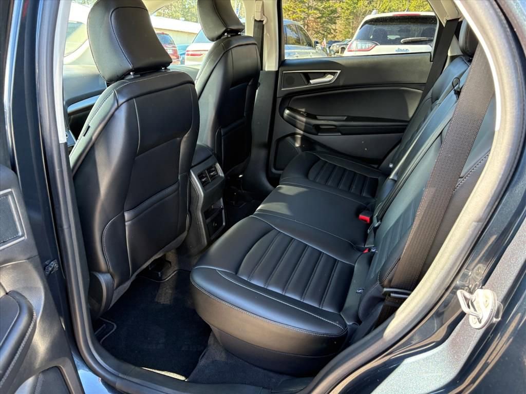 Used 2024 Ford Edge SEL AWD/4WD image 19
