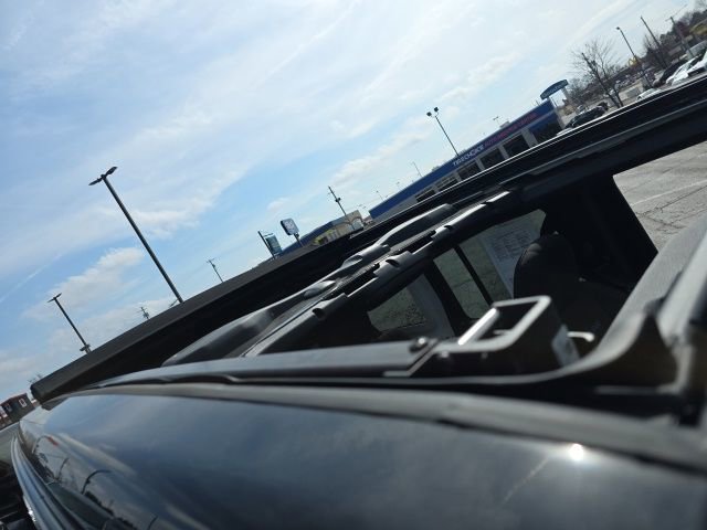 Used 2025 Jeep Wrangler Unlimited Rubicon 4xe w/ Safety Group image 19