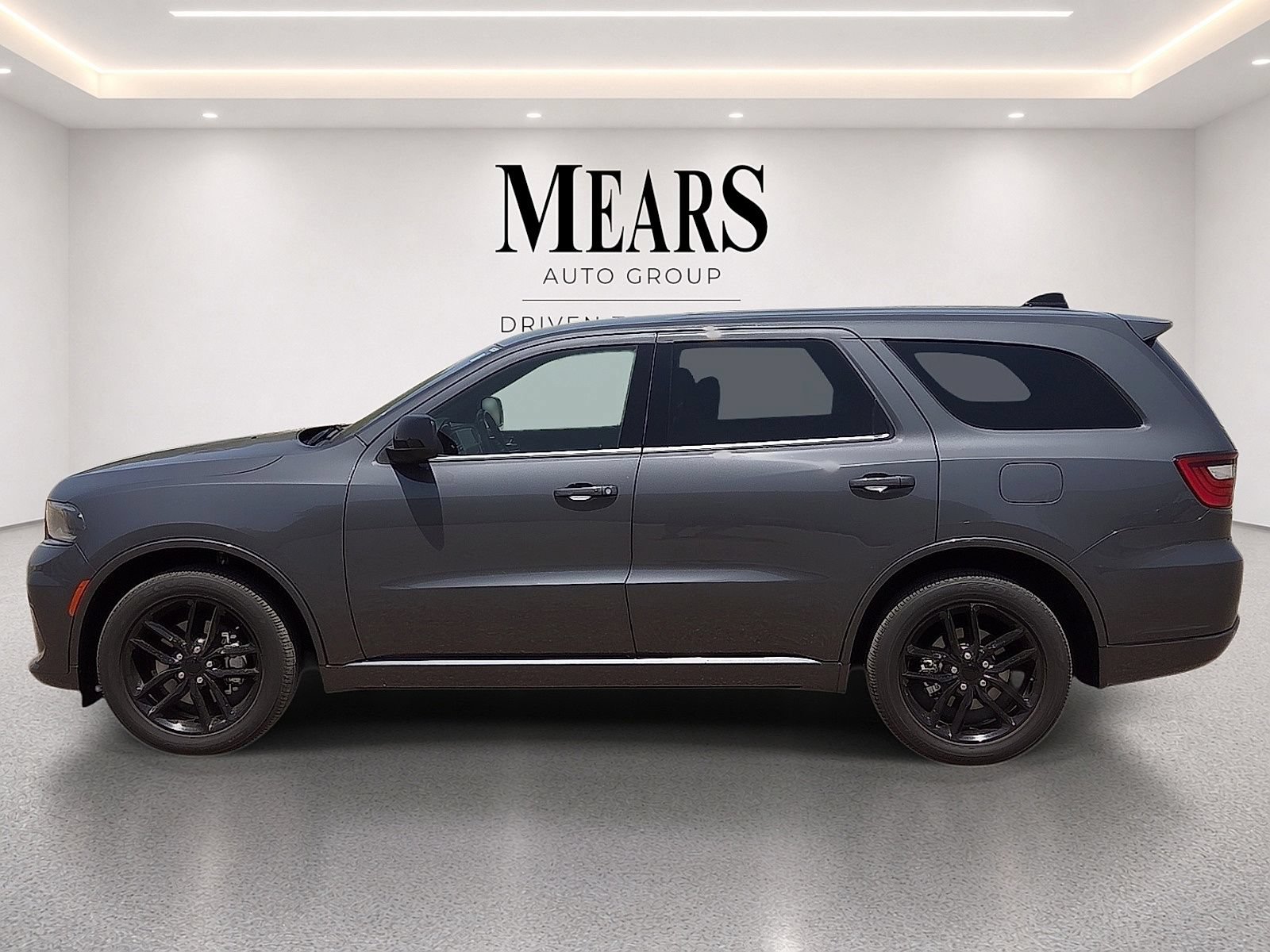 Used 2025 Dodge Durango GT AWD/4WD image 2