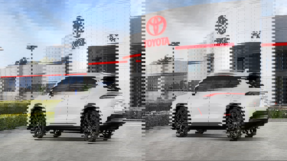 New 2026 Toyota Crown Signia image 5