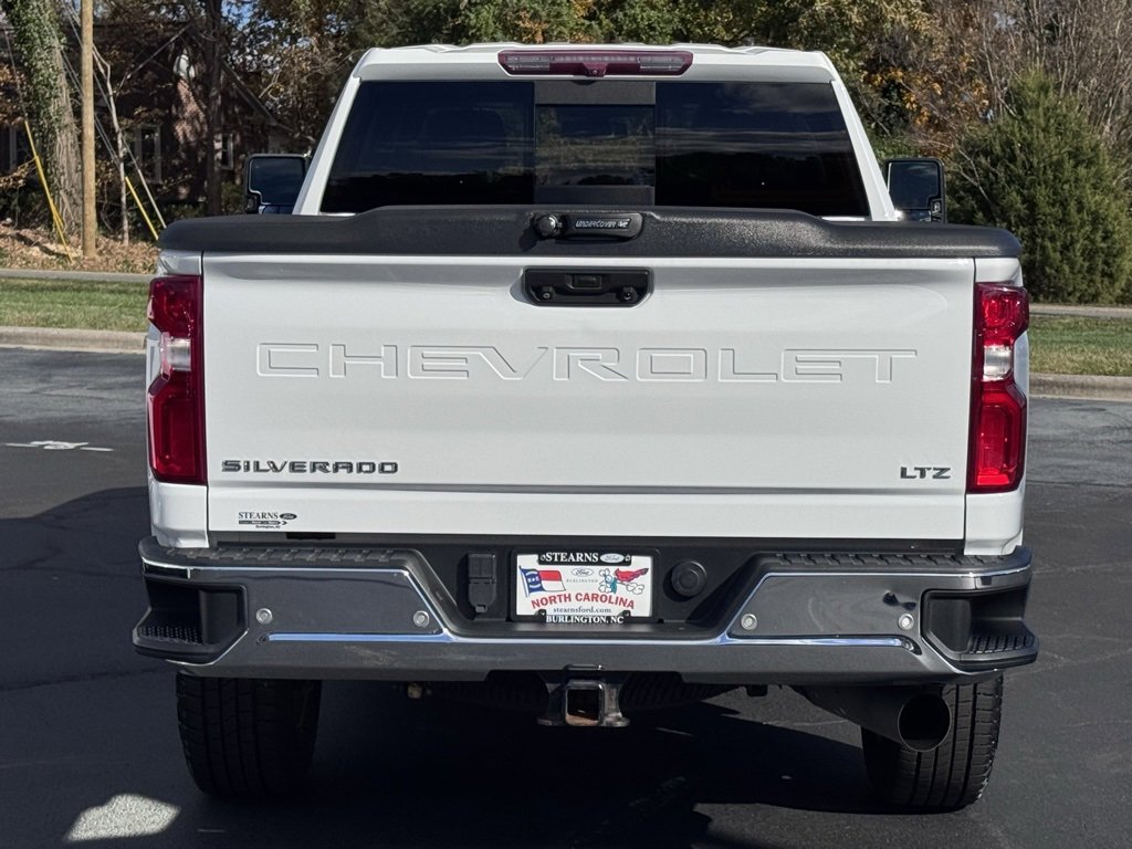 Used 2022 Chevrolet Silverado 2500 LTZ w/ LTZ Convenience Package image 19
