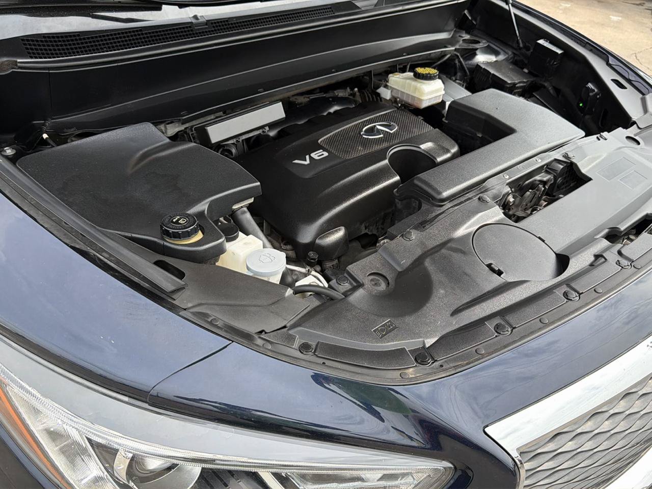 Used 2017 INFINITI QX60 Luxe w/ Deluxe Technology Package AWD/4WD image 51