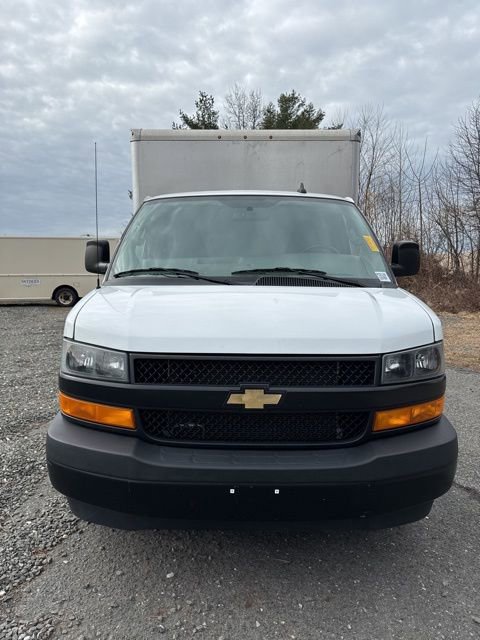 Used 2023 Chevrolet Express 3500 w/ Power Convenience Package RWD image 4