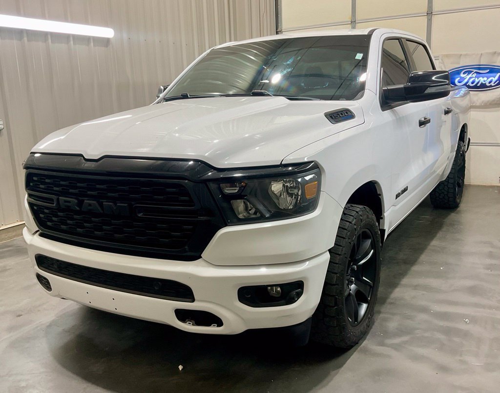 Used 2023 RAM 1500 Big Horn AWD/4WD image 3